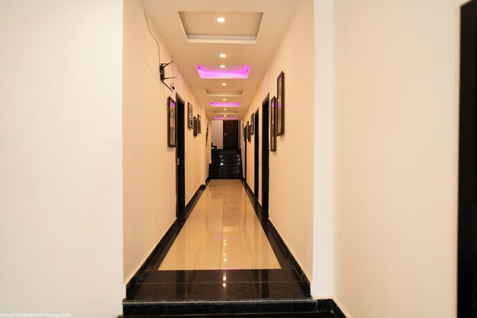 Imagen de los interiores del Hotel Mountain Midst. Foto 24