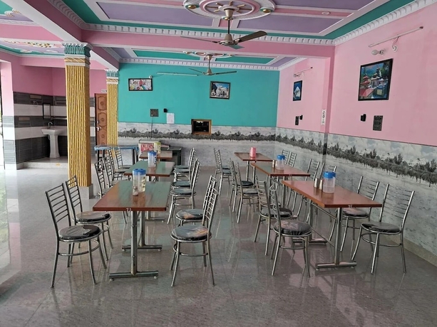 Imagen de los interiores del Hotel Mountain Paradise Barkot. Foto 16