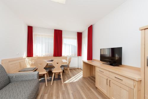 Imagen de la habitación del Hotel Mountain Residence Montana. Foto 4