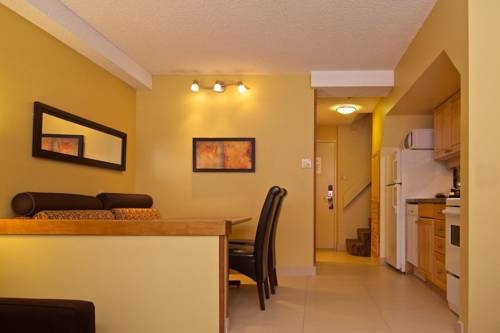 Imagen general del Hotel Mountain Side Whistler By Executive. Foto 4