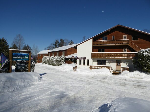 Imagen general del Hotel Mountain Sports Inn. Foto 7