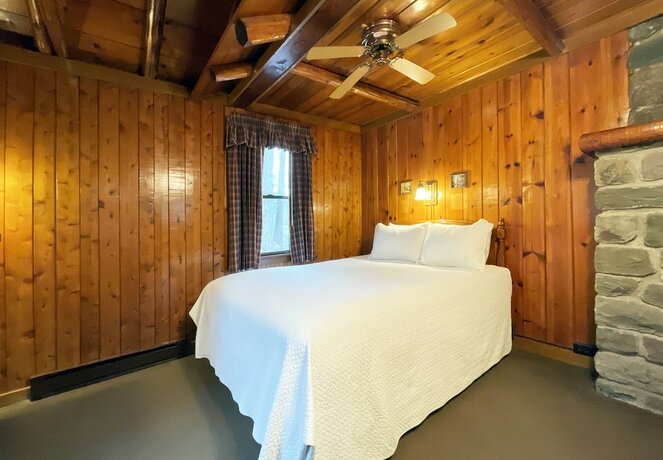Imagen general del Hotel Mountain Springs Lake Resort. Foto 3
