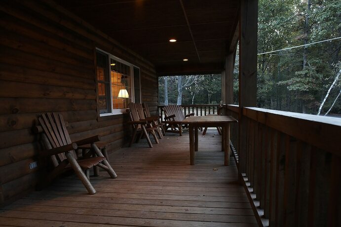 Imagen general del Hotel Mountain Springs Lake Resort. Foto 9