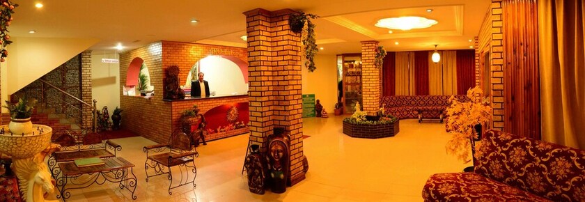 Imagen de los interiores del Hotel Mountain Top. Foto 31