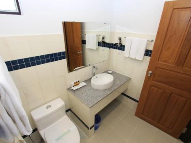 Imagen de la habitación del Hotel Mountain Top, Kinpun. Foto 10