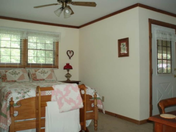 Imagen general del Hotel Mountain Top Lodge, Dahlonega. Foto 1