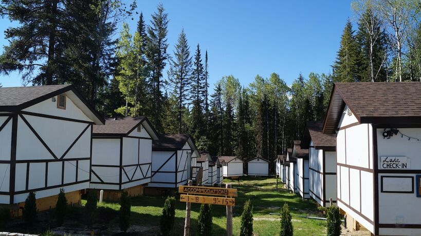 Imagen general del Hotel Mountain View Cabins, Golden. Foto 2