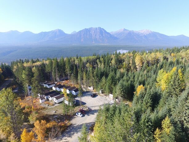 Imagen general del Hotel Mountain View Cabins, Golden. Foto 5