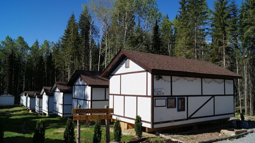 Imagen general del Hotel Mountain View Cabins, Golden. Foto 16