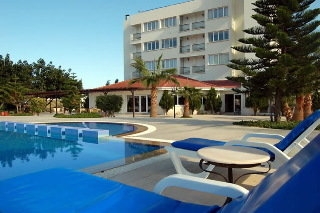 Imagen de la piscina del Hotel Mountain View. Foto 12