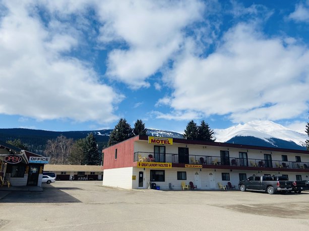 Imagen general del Hotel Mountain View Motel, SMITHERS . Foto 2