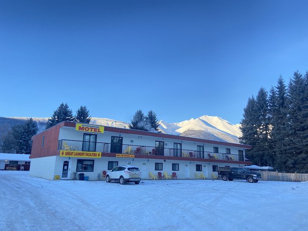 Imagen general del Hotel Mountain View Motel, SMITHERS . Foto 3