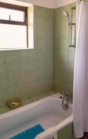 Imagen de la habitación del Hotel Mountains of the Moon. Foto 4