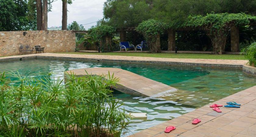 Imagen de la piscina del Hotel Mountains of the Moon. Foto 19