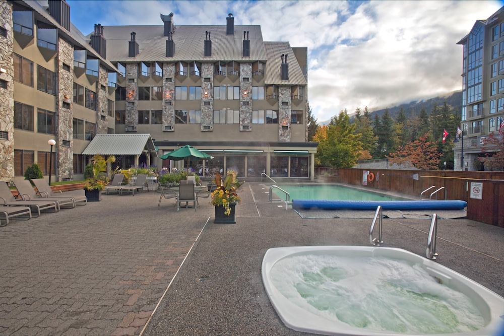 Imagen de la piscina del Hotel Mountainside Lodge. Foto 20