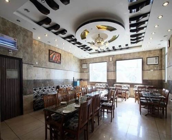 Imagen del bar/restaurante del Hotel Mountview International. Foto 7