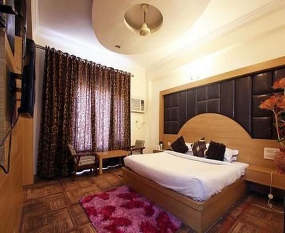 Imagen de la habitación del Hotel Mountview International. Foto 13