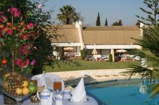 Imagen de la piscina del Hotel Mouragolf Village. Foto 7