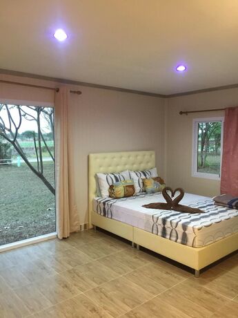 Imagen de la habitación del Hotel Mourakot Resort. Foto 18