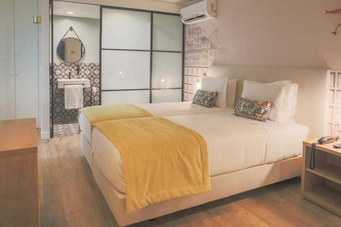 Imagen de la habitación del Hotel Mouraria Lisboa. Foto 7