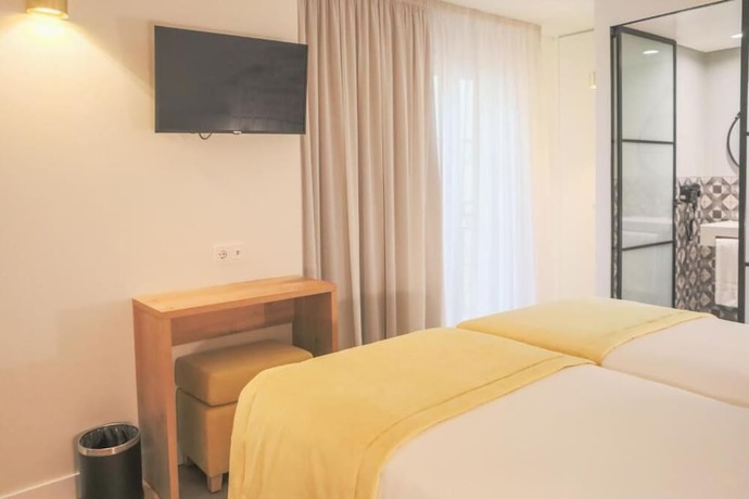 Imagen de la habitación del Hotel Mouraria Lisboa. Foto 9