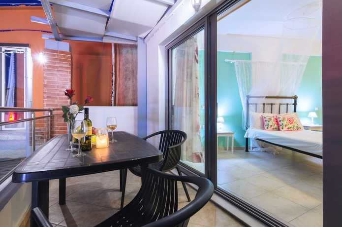 Imagen de la habitación del Hotel Mouria Studios and Apartments. Foto 12
