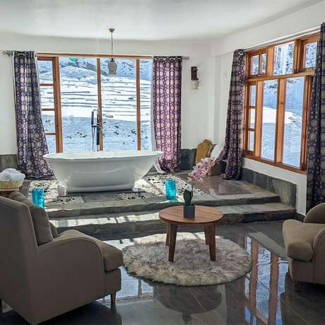 Imagen general del Hotel Moustache Koksar Luxuria. Foto 7