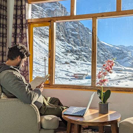 Imagen general del Hotel Moustache Koksar Luxuria. Foto 12