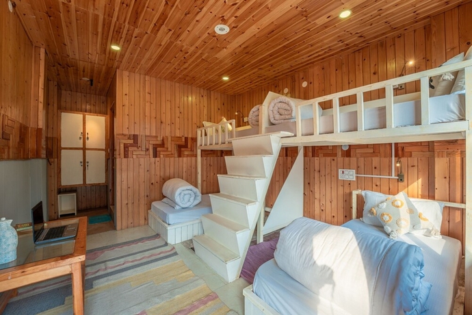 Imagen de la habitación del Hotel Moustache Shoja. Foto 3