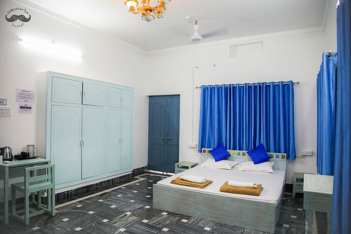 Imagen de la habitación del Hotel Moustache Varanasi. Foto 14