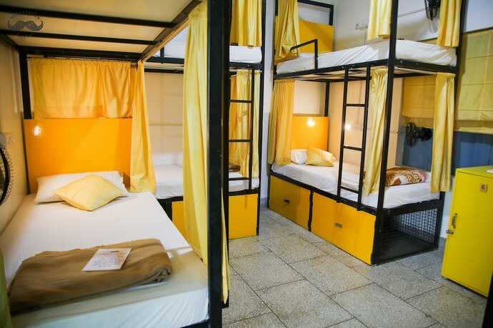 Imagen de la habitación del Hotel Moustache Varanasi. Foto 17