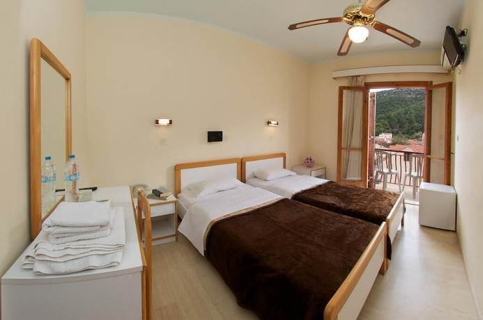 Imagen de la habitación del Hotel Moustakis. Foto 3