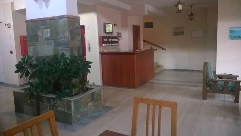 Imagen de los interiores del Hotel Moustakis. Foto 16