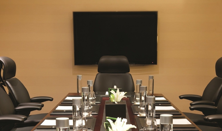 Imagen de los interiores del Hotel Movenpick Cairo Media City. Foto 13