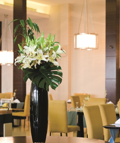 Imagen de los interiores del Hotel Movenpick Hotel And Resort Yanbu. Foto 12