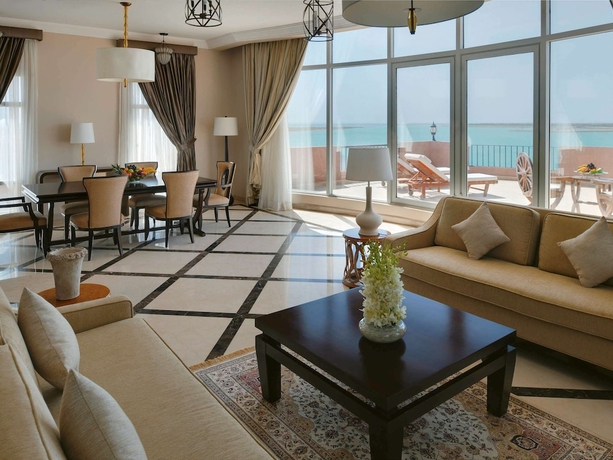 Imagen de la habitación del Hotel Movenpick Hotel And Resort Yanbu. Foto 7