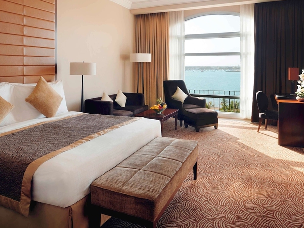 Imagen de la habitación del Hotel Movenpick Hotel And Resort Yanbu. Foto 9