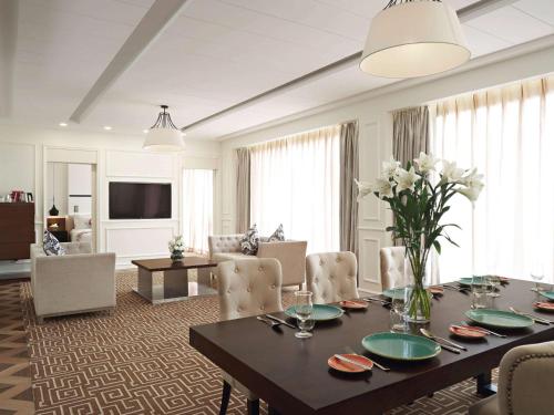 Imagen de la habitación del Hotel Movenpick Hotel and Convention Centre KLIA. Foto 15