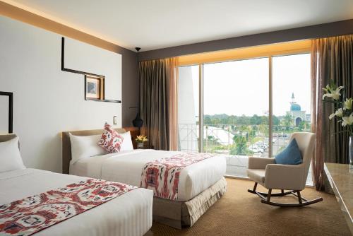 Imagen de la habitación del Hotel Movenpick Hotel and Convention Centre KLIA. Foto 17