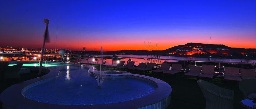Imagen de los exteriores del Hotel Movenpick Ms Hamees. Monday - Friday. Foto 9