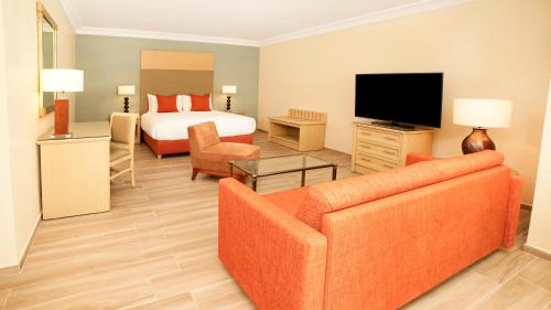 Imagen de la habitación del Hotel Movenpick Resort Petra. Foto 12
