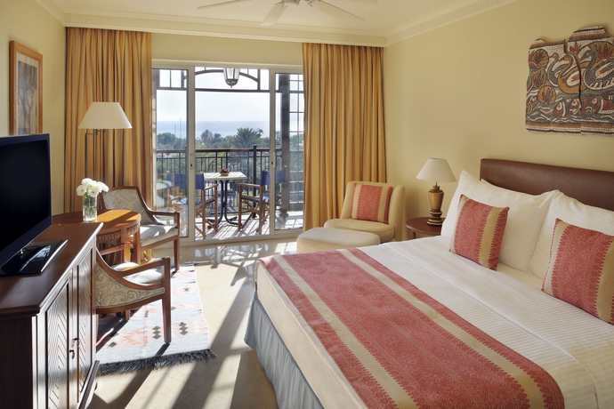 Imagen de la habitación del Hotel Movenpick Resort and Residences Aqaba. Foto 6