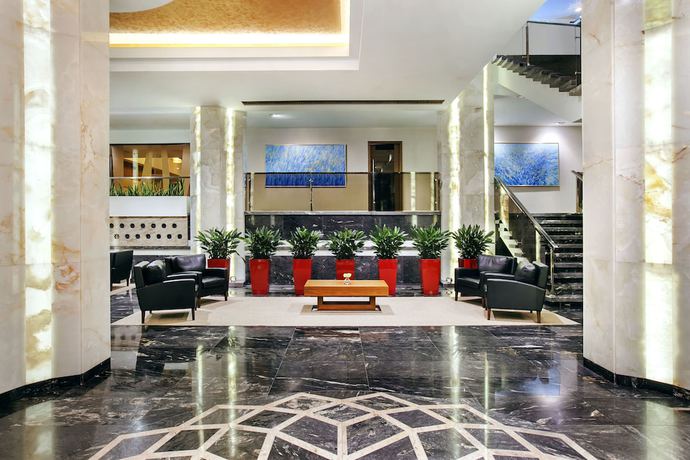 Imagen de los interiores del Hotel Movenpick Sarajevo. Foto 20