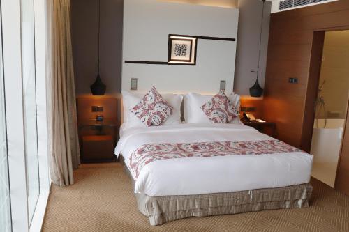 Imagen de la habitación del Hotel Movenpick and Convention Centre KLIA. Foto 9
