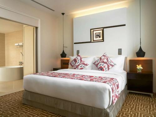 Imagen de la habitación del Hotel Movenpick and Convention Centre KLIA. Foto 14