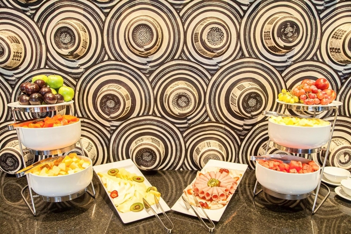 Imagen del bar/restaurante del Hotel Movich Buró 26. Foto 3