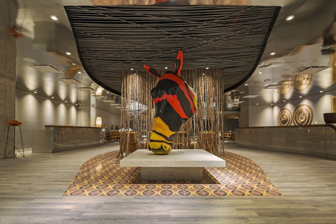 Imagen de los interiores del Hotel Movich Buró 51. Foto 16