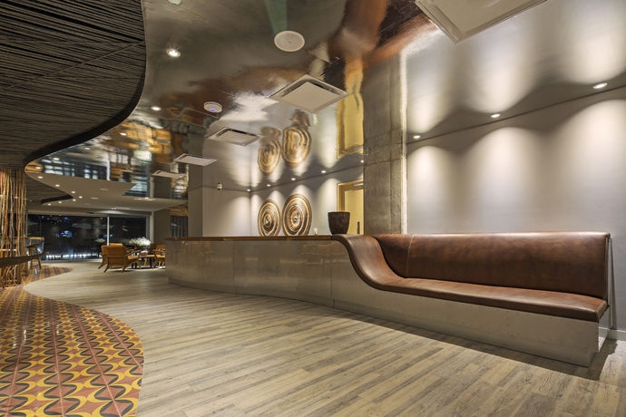 Imagen de los interiores del Hotel Movich Buró 51. Foto 17