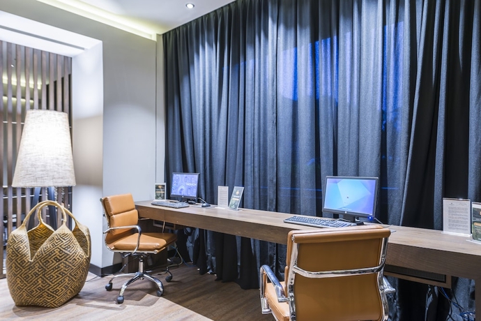 Imagen del bar/restaurante del Hotel Movich Las Lomas. Foto 2