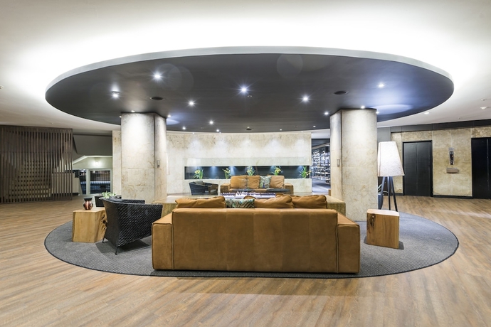 Imagen del bar/restaurante del Hotel Movich Las Lomas. Foto 3